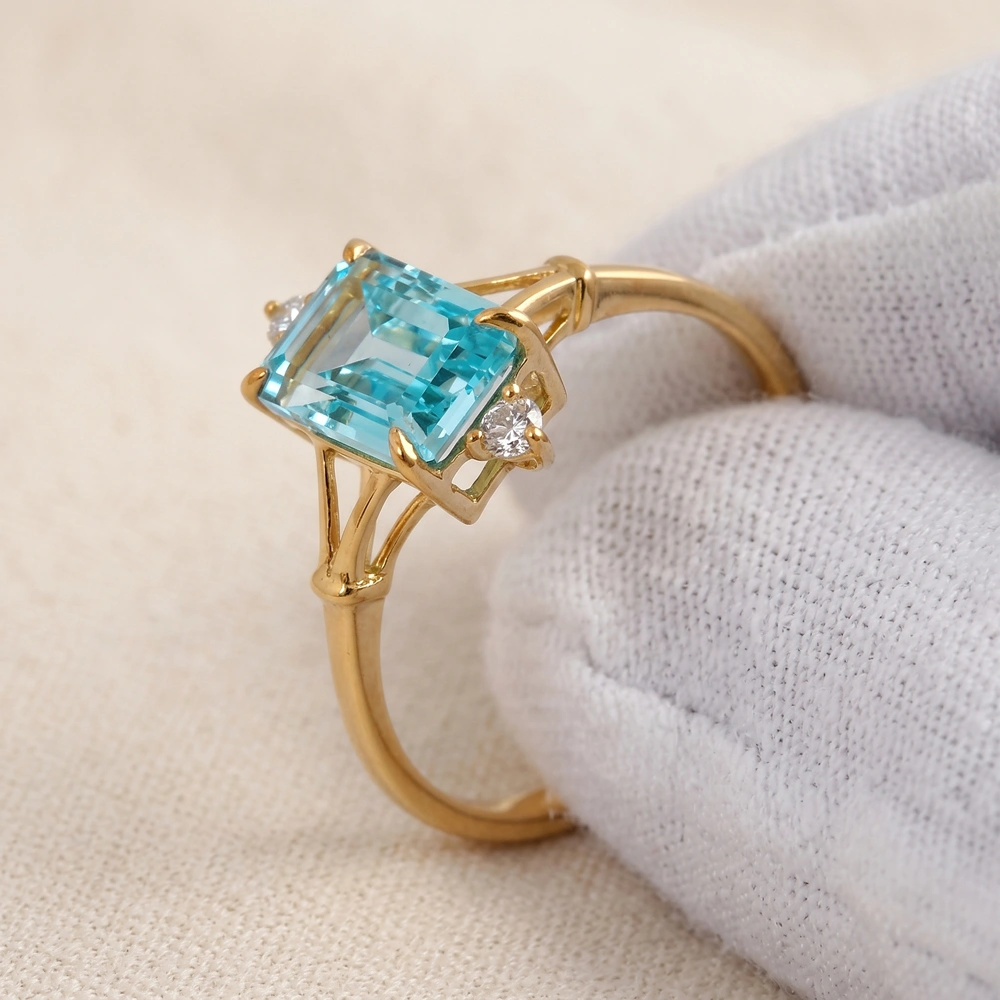 18Kt Gold Ring Lab Grown Diamond And Paraiba Tourmaline