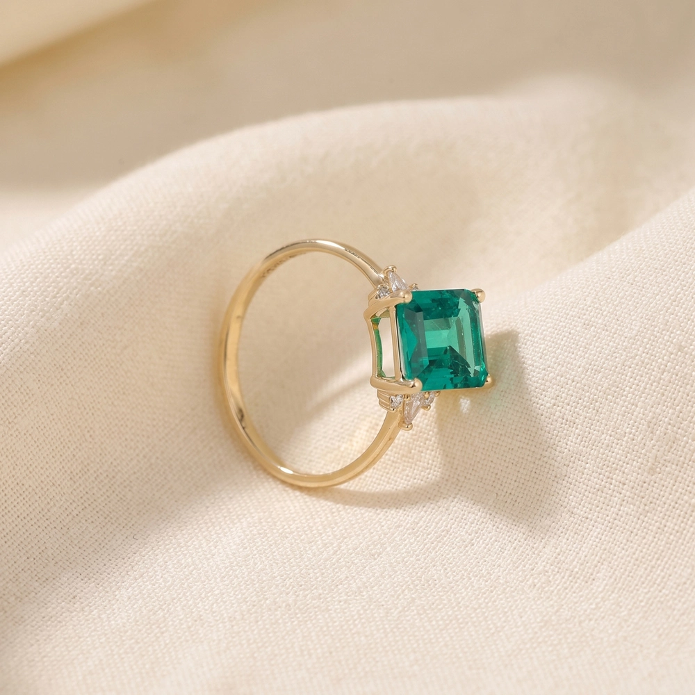 Lab Grown Diamond And Columbia Emerald Yellow Gold Ring Lab Grown Diamond And Columbia Emerald Yellow Gold Ring