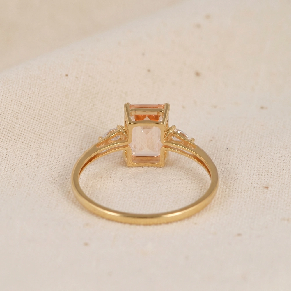 9 Karat Yellow Gold Ring Lab Grown Diamond And Morganite