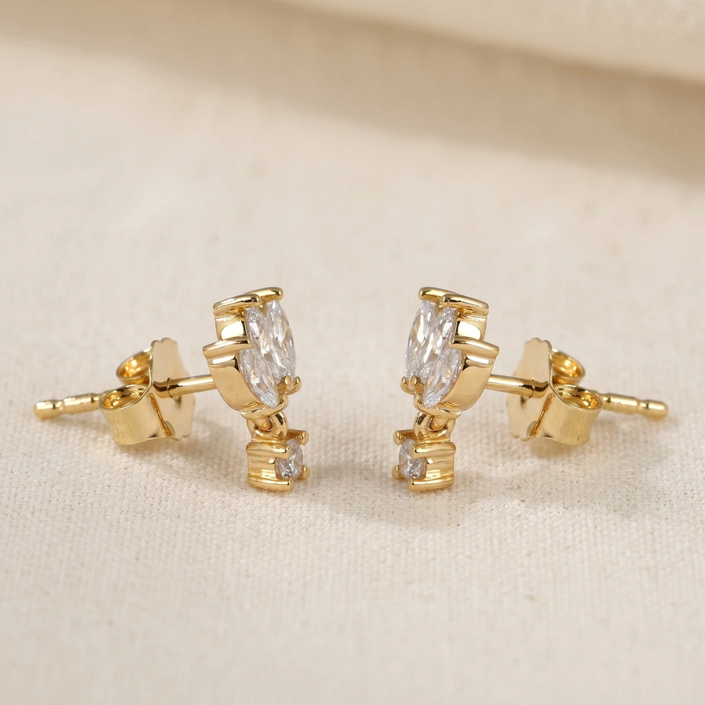 9Kt Yellow Solid Gold Earrings with Lab Grown Diamond 9Kt Yellow Solid Gold Earrings with Lab Grown Diamond
