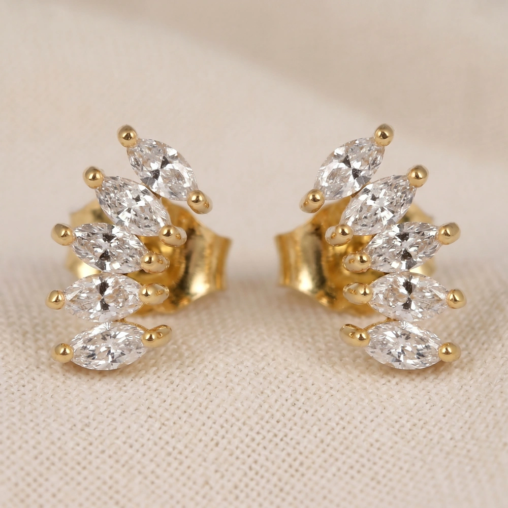 9 Kt Solid Yellow Gold Earrings with Lab Grown Diamond Bulk