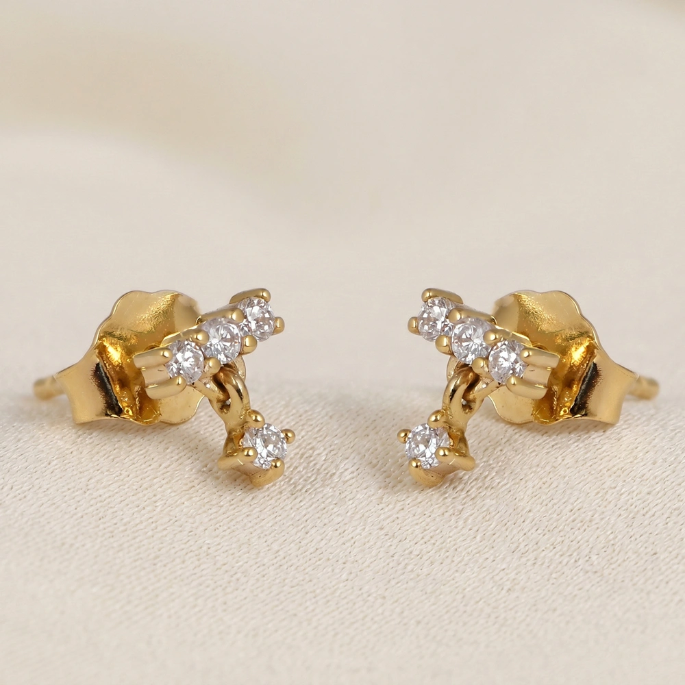 9Kt Solid Yellow Gold Studs with Lab Grown Diamond 9Kt Solid Yellow Gold Studs with Lab Grown Diamond