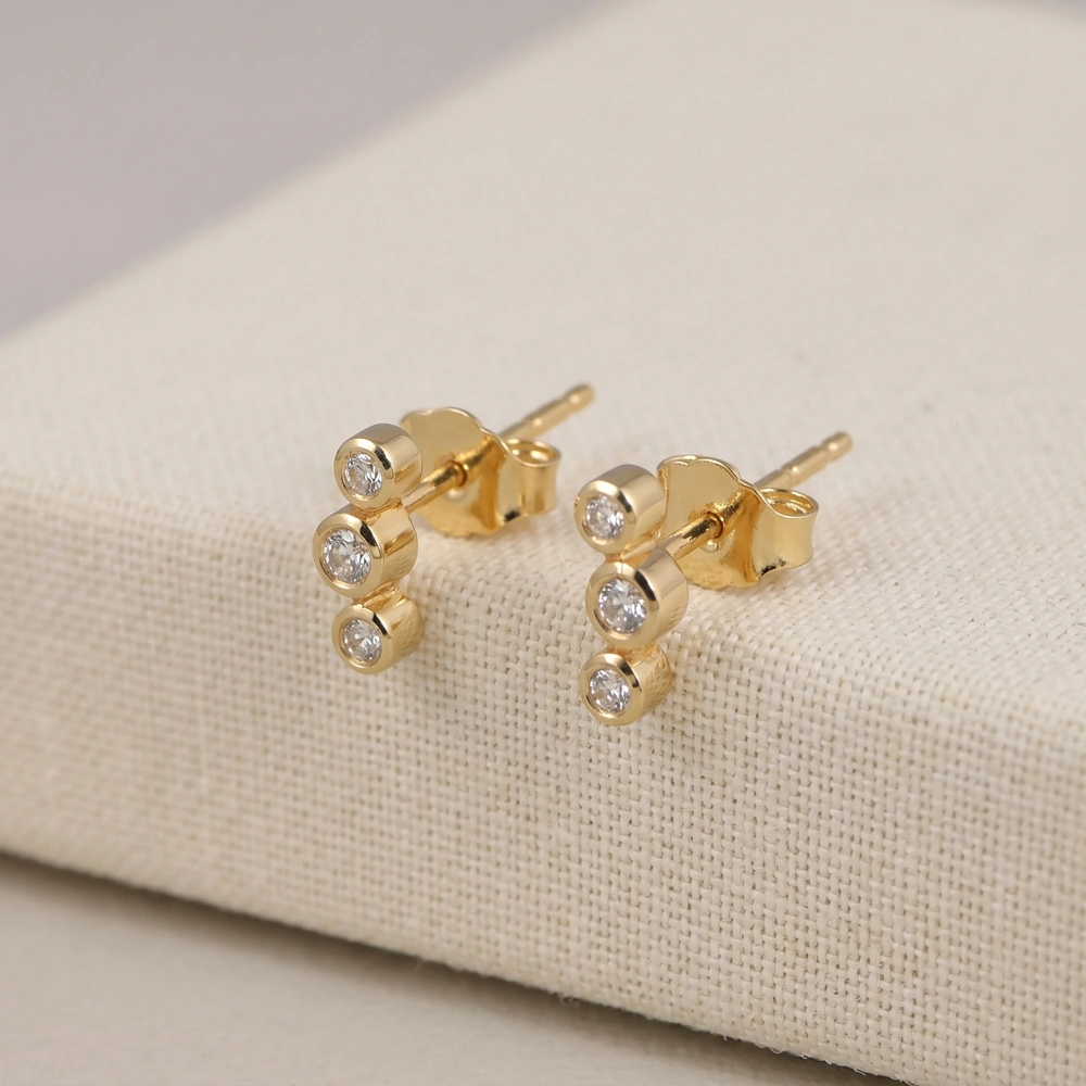 9Kt Yellow Solid Gold Studs with Lab Grown Diamond 9Kt Yellow Solid Gold Studs with Lab Grown Diamond