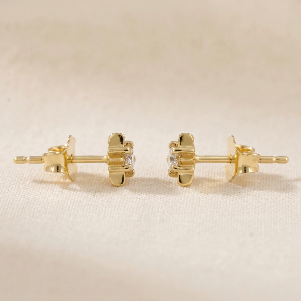 9 Kt Yellow Gold Studs Production with Lab Grown Diamond 9 Kt Yellow Gold Studs Production with Lab Grown Diamond