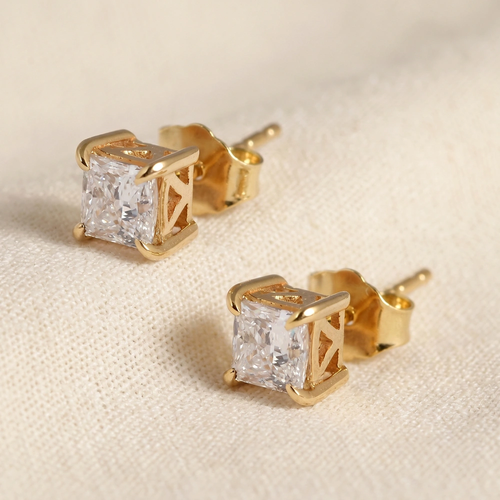 Lab Grown Diamond 9Kt Yellow Solid Gold Earrings Lab Grown Diamond 9Kt Yellow Solid Gold Earrings
