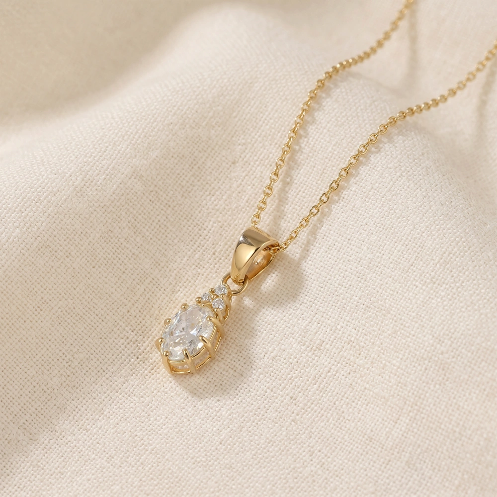 Elegant 14Kt Gold Necklace with Lab Grown Diamond