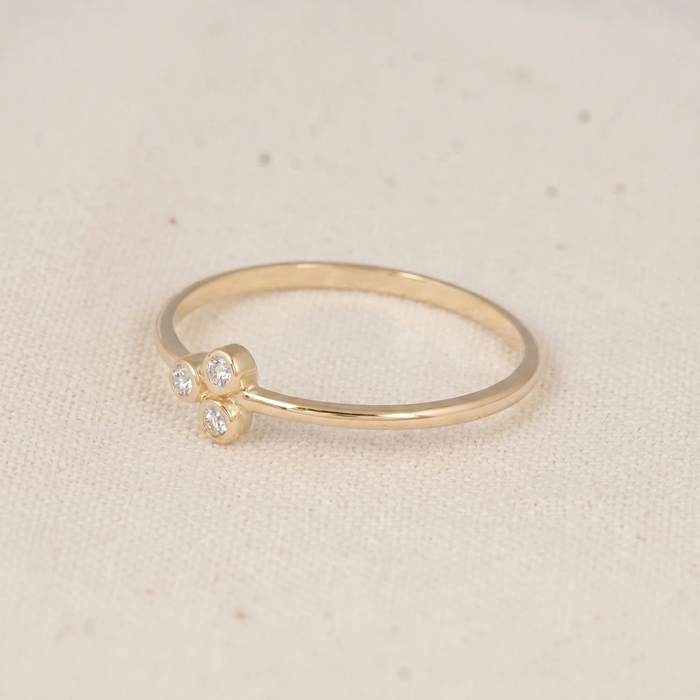 9Kt Solid Yellow Gold Ring With Lab Grown Diamond 9Kt Solid Yellow Gold Ring With Lab Grown Diamond