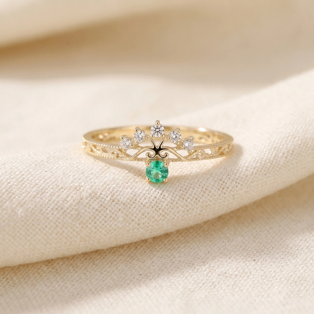 9Kt Solid Gold Ring With Lab Diamond And Columbia Emerald 9Kt Solid Gold Ring With Lab Diamond And Columbia Emerald