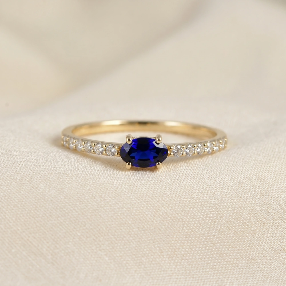 Lab Grown Diamond, Royal Blue Sapphire Yellow Gold Ring Lab Grown Diamond, Royal Blue Sapphire Yellow Gold Ring