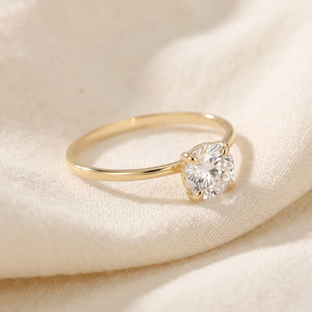 14KT Gold Round Solitaire Lab-Grown Diamond Ring Manufacturer