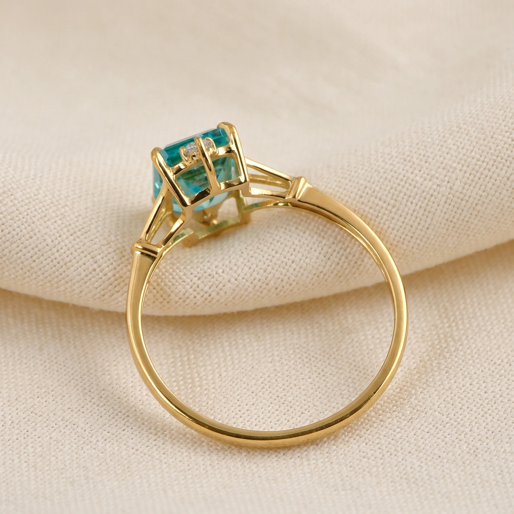 18Kt Gold Ring Lab Grown Diamond And Paraiba Tourmaline
