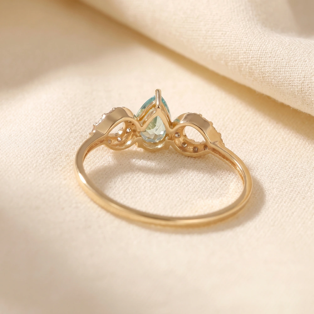 9Kt Gold Ring With Lab Grown Diamond And Paraiba Tourmaline