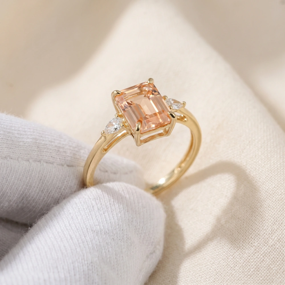9 Karat Yellow Gold Ring Lab Grown Diamond And Morganite