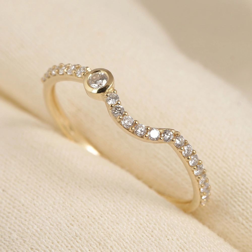 Handcrafted 9Kt Yellow Gold Delicate Ring: Lab Grown Diamond
