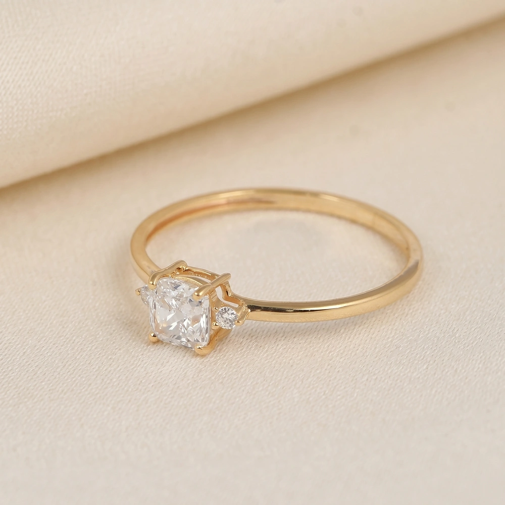 Sustainable Solitaire Gold Ring With Lab Grown Diamond Sustainable Solitaire Gold Ring With Lab Grown Diamond
