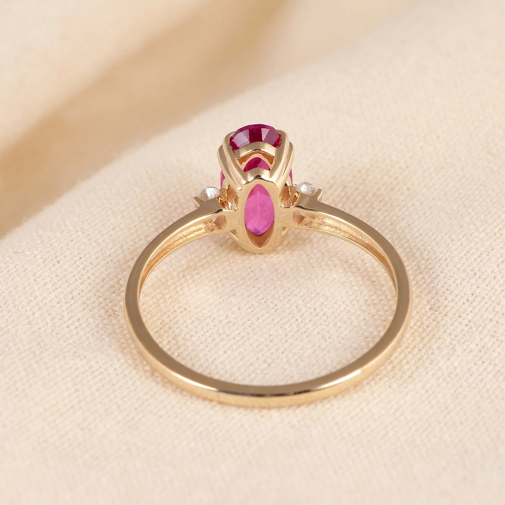 Lab Grown Diamond 9Kt Gold Ring With Hot Pink Tourmaline