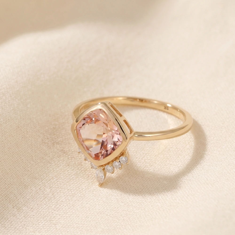 9Kt Yellow Gold Ring With Lab Grown Diamond And Morganite
