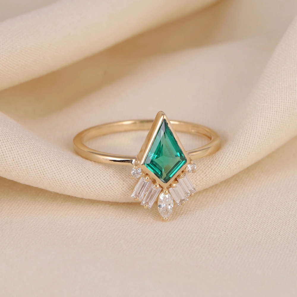 Lab Grown Diamond Columbia Emerald 9Kt Yellow Gold Ring Lab Grown Diamond Columbia Emerald 9Kt Yellow Gold Ring