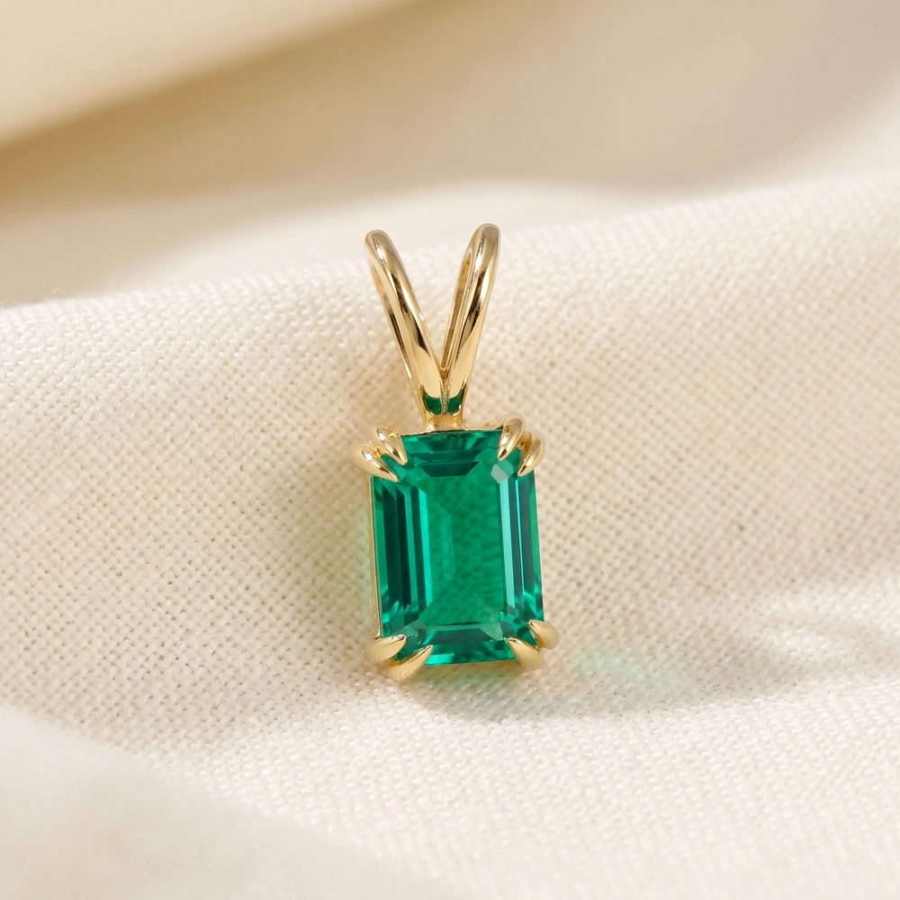 Handcrafted 9Kt Yellow Gold Charm Lab Grown Columbia Emerald