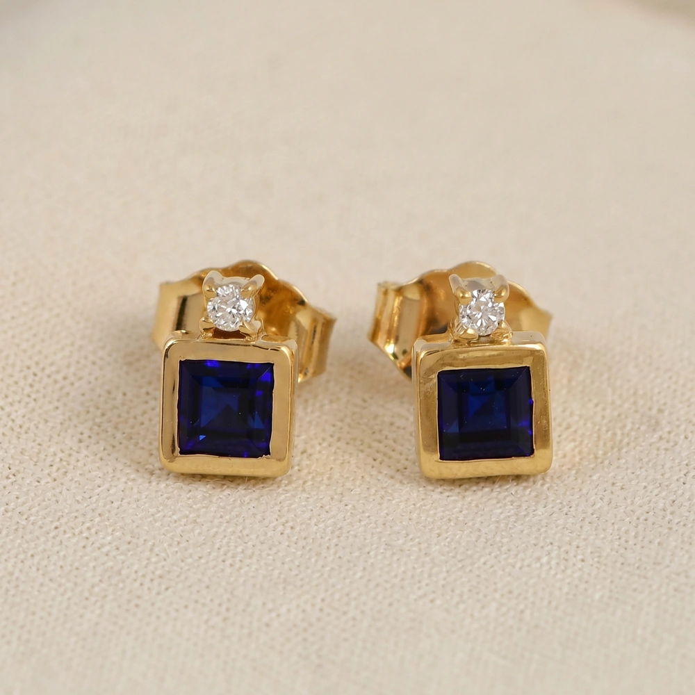 Lab Grown Diamond Royal Blue Sapphire Earrings 9kt Gold Lab Grown Diamond Royal Blue Sapphire Earrings 9kt Gold