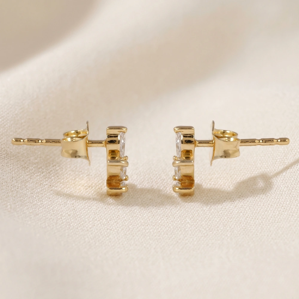 Elegant Solid Gold Earrings with Lab Grown Diamond