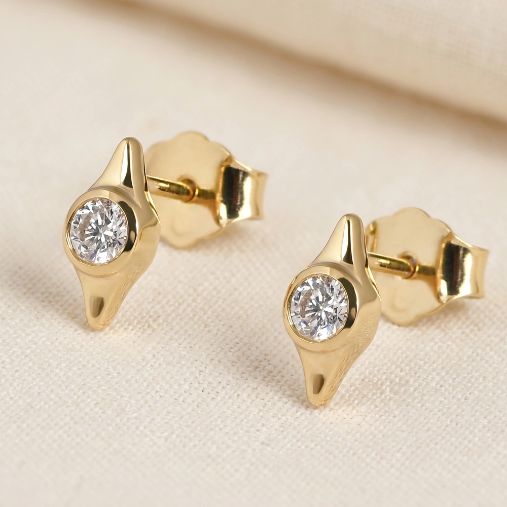 Handcrafted 9Kt Yellow Gold Studs with Lab Grown Diamond Handcrafted 9Kt Yellow Gold Studs with Lab Grown Diamond