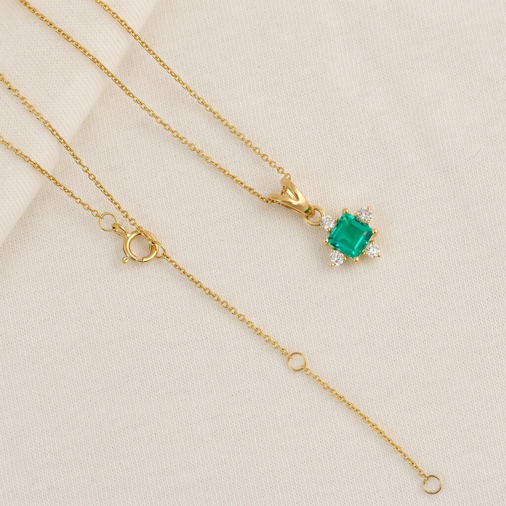 9Kt Gold Pendant with Lab Grown Diamond, Columbia Emerald 9Kt Gold Pendant with Lab Grown Diamond, Columbia Emerald