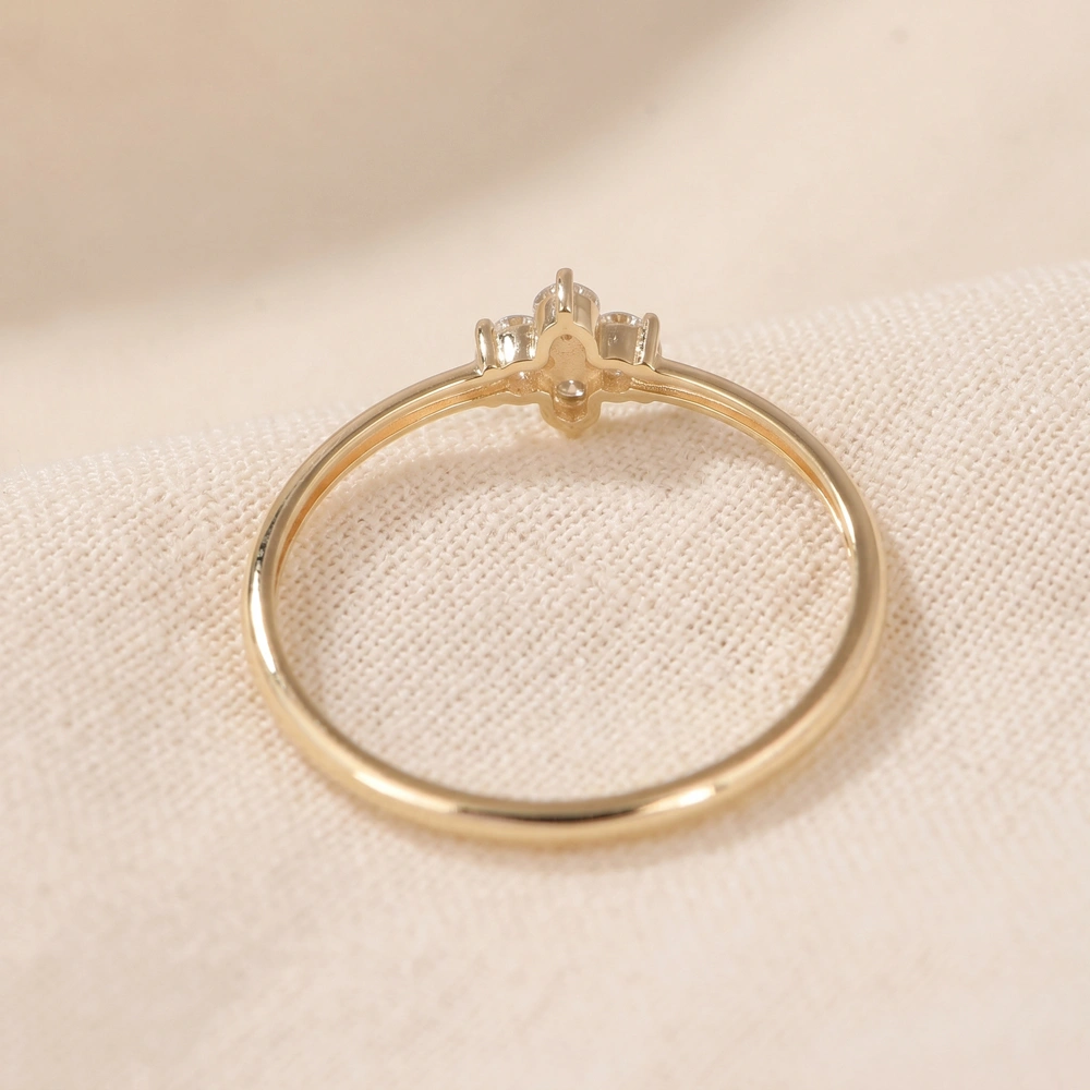 Lab Grown Diamond Delicate Ring In 10Kt Yellow Gold