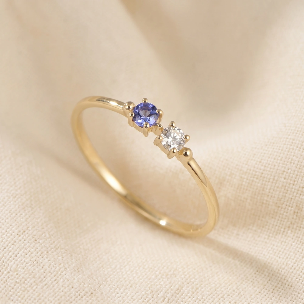 14Kt Yellow Gold Delicate Ring With Tanzanite And Diamond