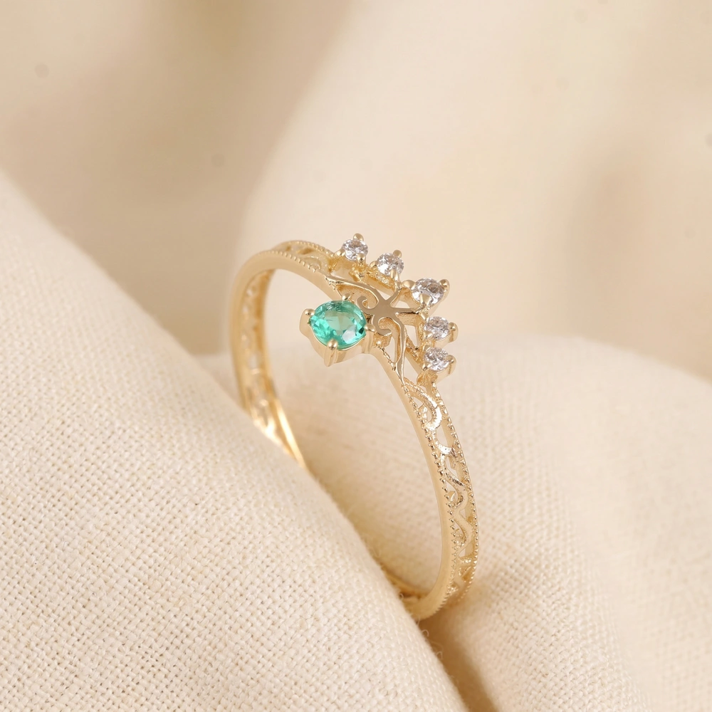 9Kt Solid Gold Ring With Lab Diamond And Columbia Emerald 9Kt Solid Gold Ring With Lab Diamond And Columbia Emerald