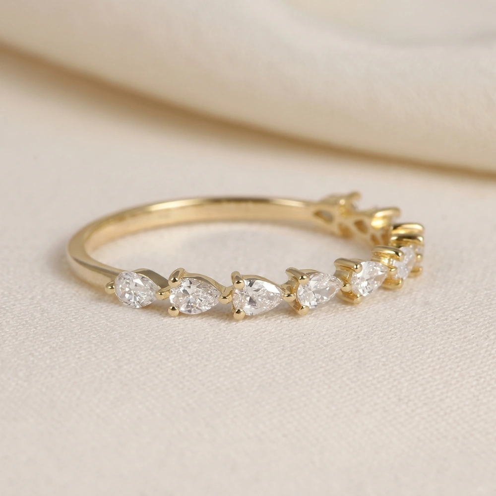Handcrafted 9Kt Solid Gold Ring With Lab Grown Diamond