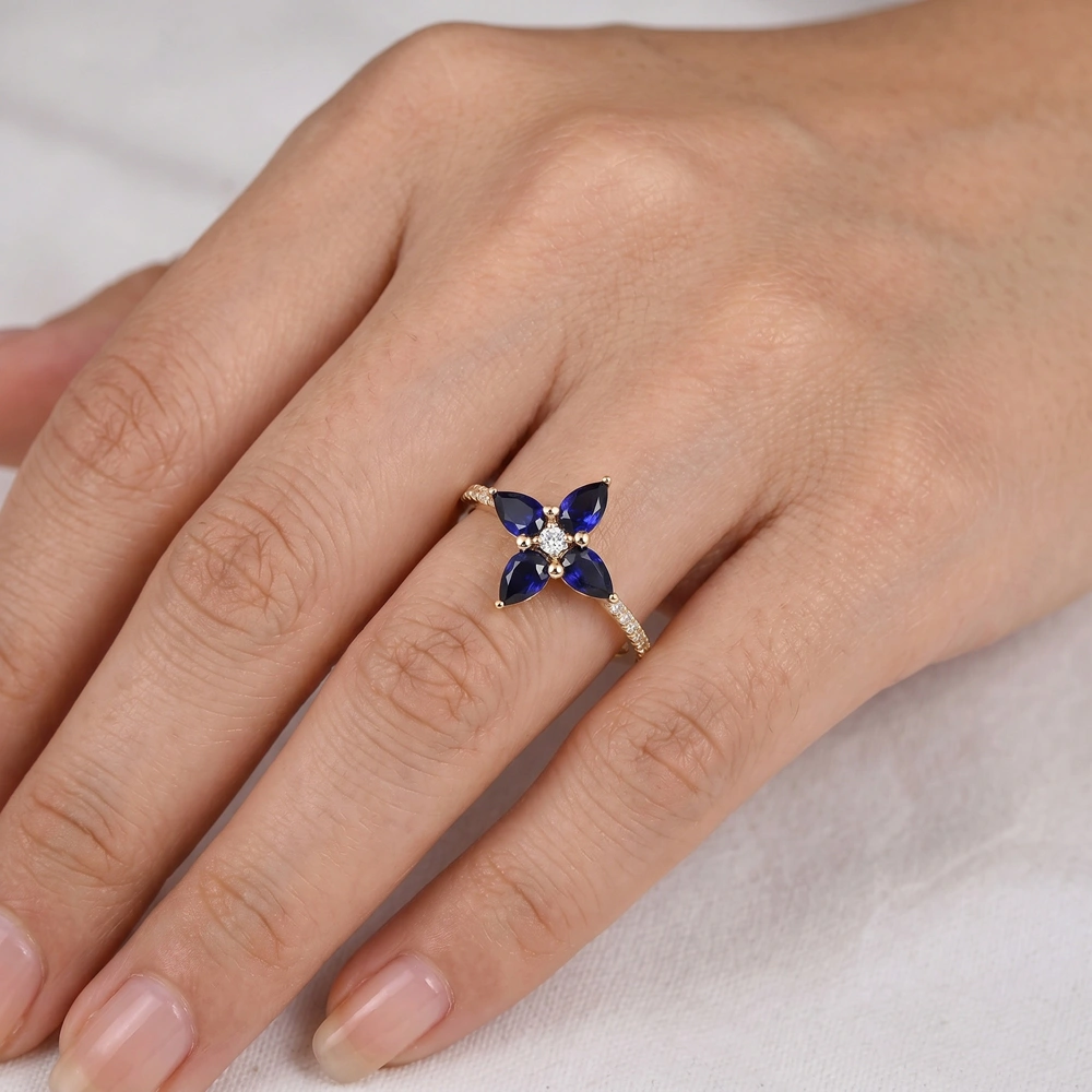 9 Karat Gold Ring Lab Grown Diamond, Royal Blue Sapphire 9 Karat Gold Ring Lab Grown Diamond, Royal Blue Sapphire