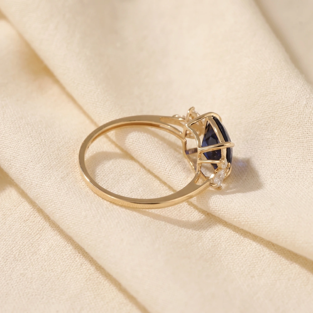 Lab Grown Diamond And Royal Blue Sapphire Yellow Gold Ring Lab Grown Diamond And Royal Blue Sapphire Yellow Gold Ring