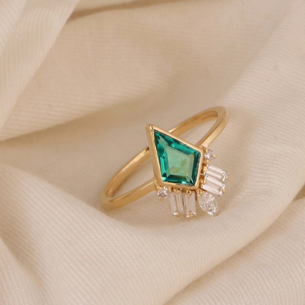 Lab Grown Diamond Columbia Emerald 9Kt Yellow Gold Ring Lab Grown Diamond Columbia Emerald 9Kt Yellow Gold Ring