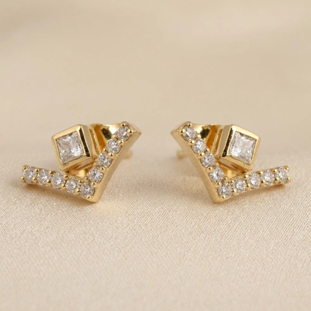 9Kt Yellow Gold Earrings with Certified Lab Grown Diamond 9Kt Yellow Gold Earrings with Certified Lab Grown Diamond