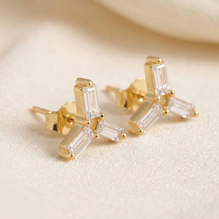 9Kt Yellow Gold Solid Earrings with Lab Grown Diamond 9Kt Yellow Gold Solid Earrings with Lab Grown Diamond