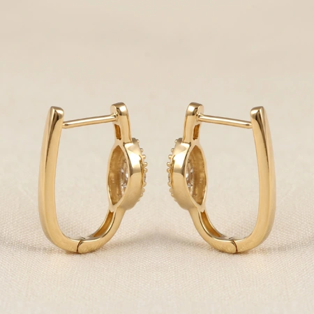 9 Kt Solid Gold Earrings with Lab Grown Diamond Bulk 9 Kt Solid Gold Earrings with Lab Grown Diamond Bulk