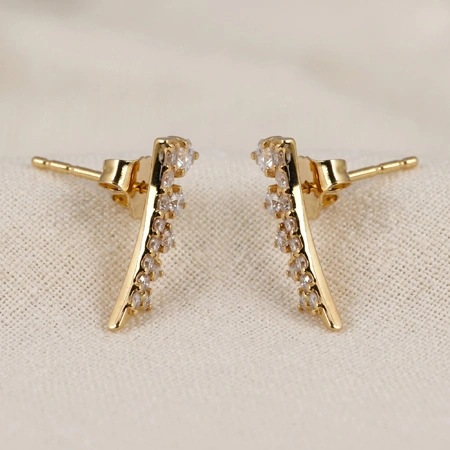 9Kt Yellow Gold Ear Climber with Lab Grown Diamond