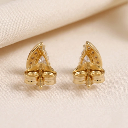 Lab Grown Diamond 9Kt Yellow Gold Earrings Production Lab Grown Diamond 9Kt Yellow Gold Earrings Production