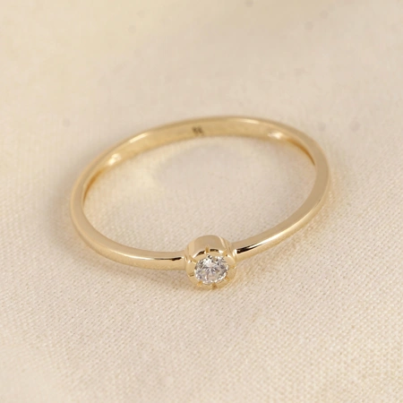 Factory Direct 9Kt Yellow Gold Ring With Lab Grown Diamond Factory Direct 9Kt Yellow Gold Ring With Lab Grown Diamond