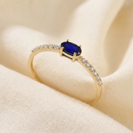 Lab Grown Diamond, Royal Blue Sapphire Yellow Gold Ring