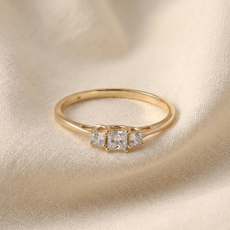 9 Karat Solid Gold Ring With Lab Grown Diamond