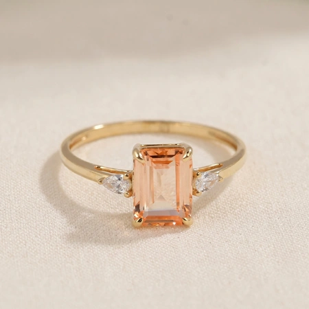 9 Karat Yellow Gold Ring Lab Grown Diamond And Morganite