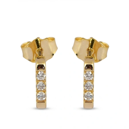 Sustainable 9Kt Yellow Gold Earrings with Lab Grown Diamond Sustainable 9Kt Yellow Gold Earrings with Lab Grown Diamond