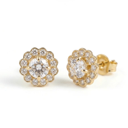 Wholesale Elegant Gold Studs with Lab Grown Diamond Wholesale Elegant Gold Studs with Lab Grown Diamond