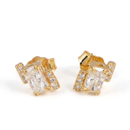 Lab Grown Diamond 9Kt Yellow Gold Studs Production