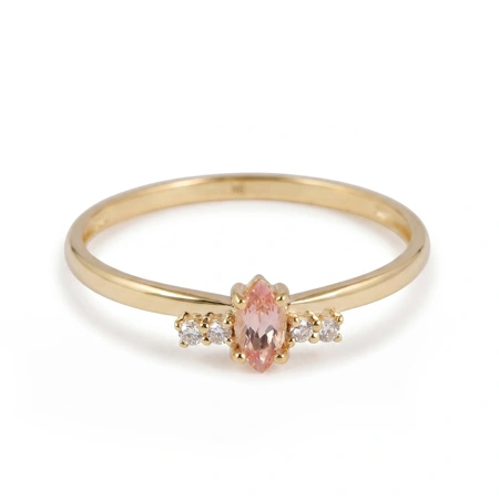 14Kt Yellow Gold Ring with Lab Grown Morganite and Diamond 14Kt Yellow Gold Ring with Lab Grown Morganite and Diamond