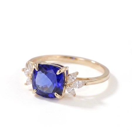 Lab Grown Diamond and Royal Blue Sapphire Yellow Gold Ring Lab Grown Diamond and Royal Blue Sapphire Yellow Gold Ring