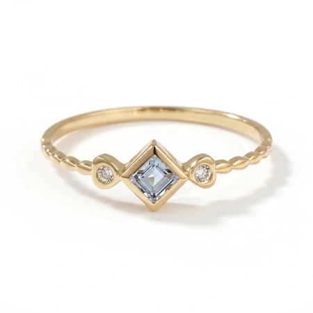 Handcrafted Aquamarine Gold Ring with Lab Grown Diamond