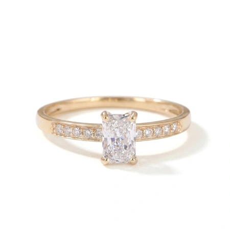 Handcrafted Gold Ring with IGI Certified Lab Grown Diamond